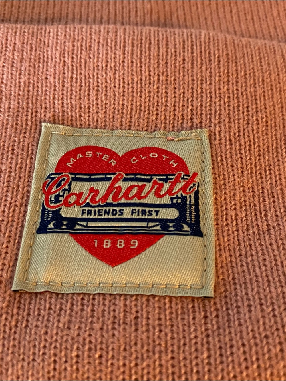 Carhartt Beanie Winter Hat Womens OS Pink Heart Patch Outdoor Gorpcore NEW NWT - Picture 9 of 9